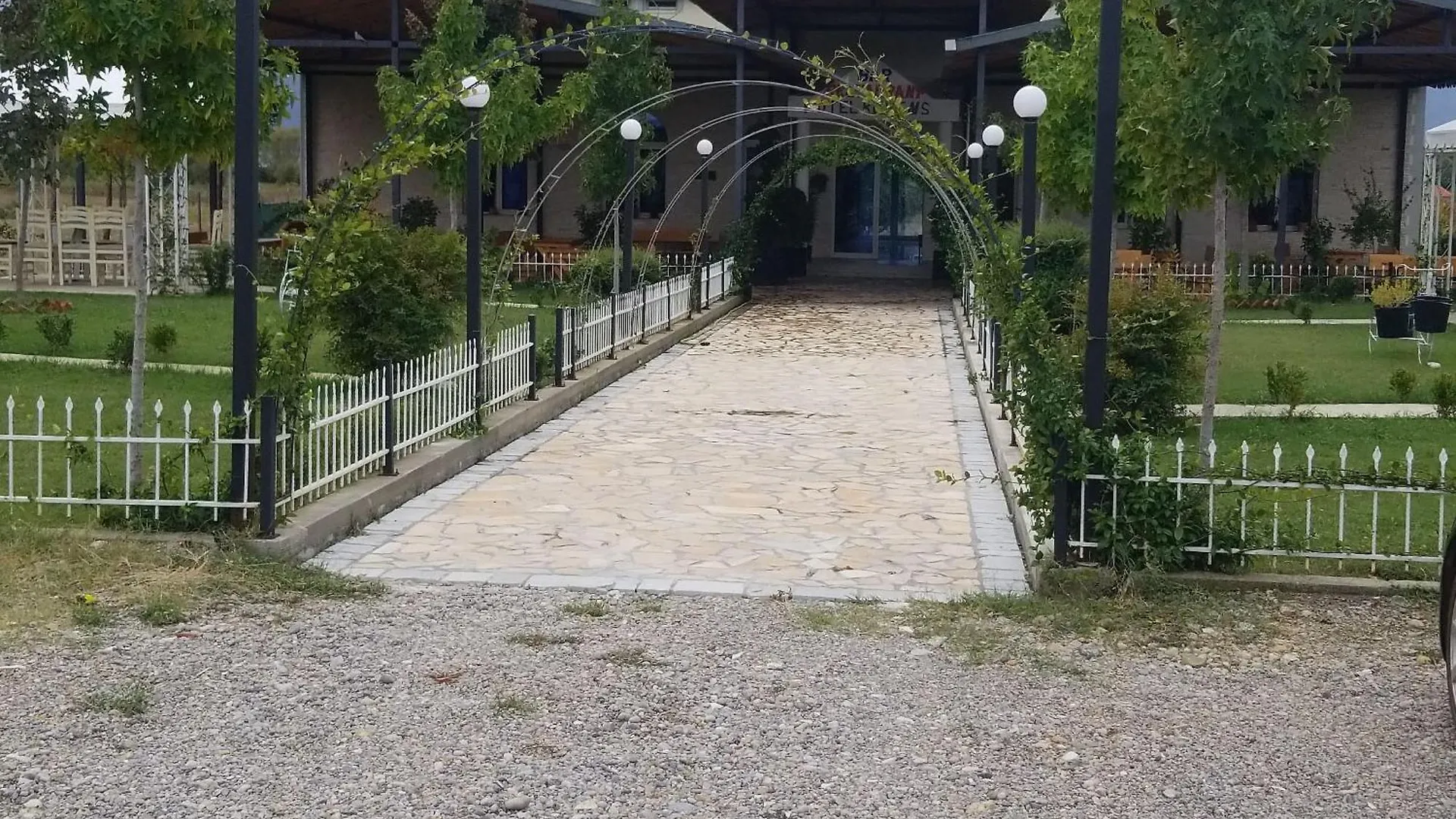 Hotel Culaj Koplik アルバニア